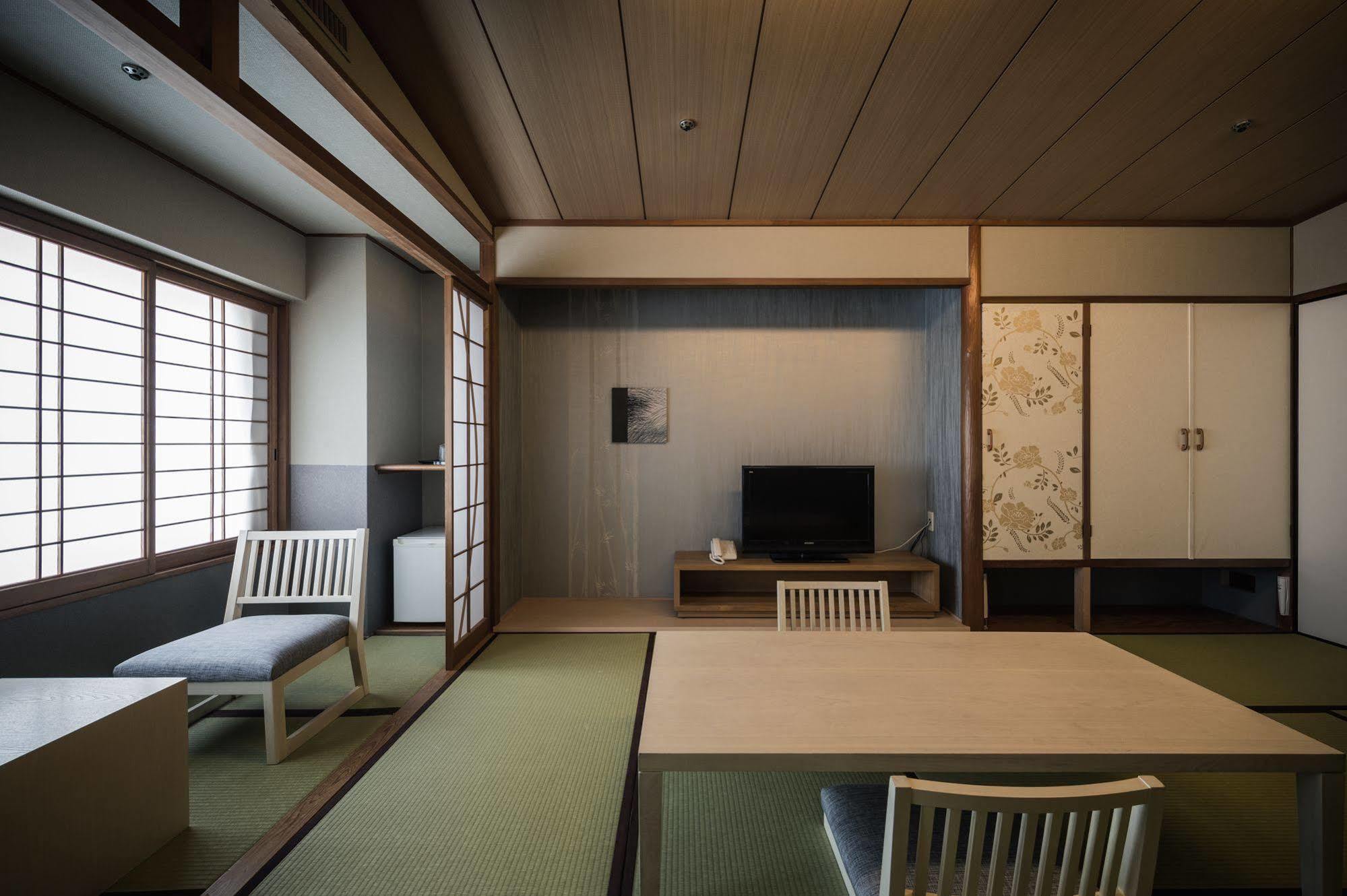 Hotel Chaharu Matsuyama  Esterno foto